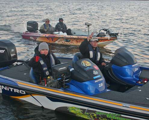 <p>
	Justin Graben and Vincent Campisano (front), currently in sixth place, and Carson Rejzer and Michael Freas, sitting in 65th, heads toward boat check.</p>
