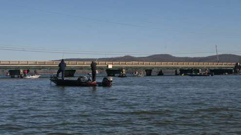 <p>
	Tyler Strock and Dalton Darnell left a huge crowd at the bridge after deciding to make a move to another location on Lake Guntersville.</p>

