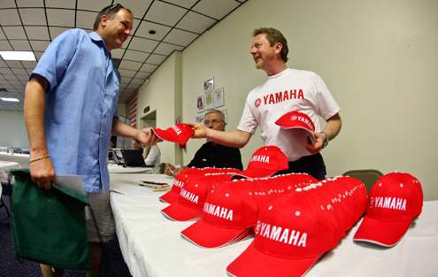 Every Marshal was given a red Yamaha cap, along with several sponsor gifts.
