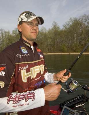<p>
	Arizonan Cliff Pirch displayed amazing casting skills when I pre-fished with him on Tuesday before the Bass Pro Shops Bassmaster Southern Open on Lake Norman. His goal is to qualify for the Bassmaster Elite Series. He finished in fifth place at Norman. </p>
