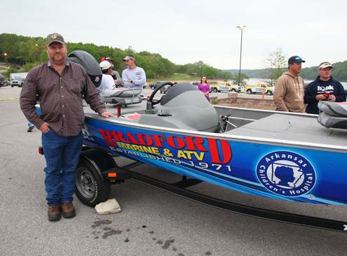 <p>
	Tim Clark caught the big bass of the tournament, weighing 4 pounds, 12 ounces. Clark was rewarded a boat provided by Bradford Marine. </p>
