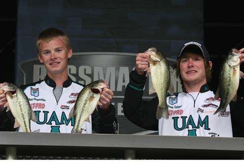 <p> 	Adam Law and Colton Reynolds of the University of Arkansas at Monticello finished in 11<sup>th</sup> place with 8 pounds.</p> 