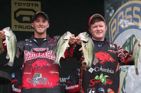 <p> 	Kenneth Anderson and Mitch Raush of the University of Arkansas finished third in the event with 11-4.</p> 