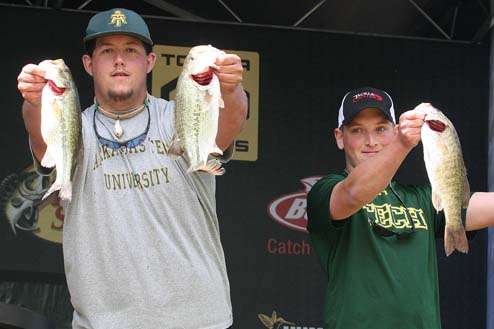 Jake Jacobs and Aaron English won the event with 11 pounds, 13 ounces. 