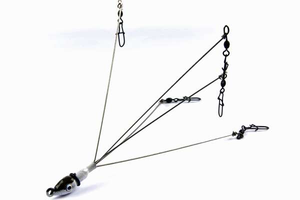 <p>
	<strong>Provider Tackle Skewl-R Rig</strong></p>
<p>
	This rig features a "rig ring" that keeps the arms of your rig under wraps when not in use. The wire ends are double wrapped for extra security and the arms are all even length. Three head colors are available. <a href=