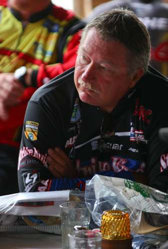 <p>
	Denny Brauer is looking for his 18<sup>th</sup> Bassmaster win.</p>
