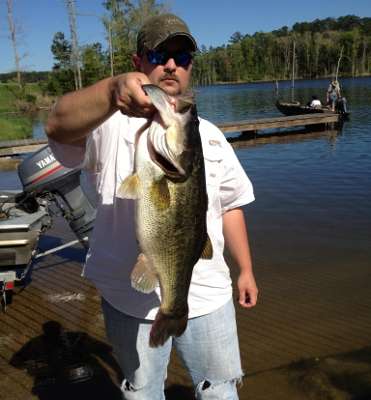 <p>
	Cory Geterâs 9.6-pound bass fell to a NetBait Paca Craw on Lake Okhissa in Mississippi.</p>
