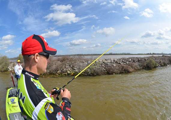 <p>
	Chapman was one of the last anglers to qualify for the 2012 Bassmaster Classic.</p>
