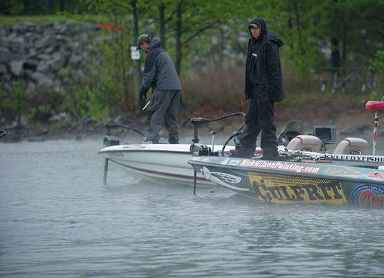 <p>
	Kyle Fox had a rough Day One finish but looks to improve in the standings on Day Two.</p>
