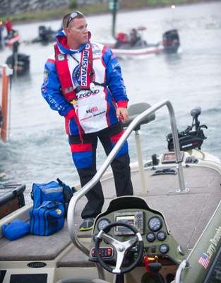<p>
	Larry Draughn takes it all in as he prepares for another day on beautiful Lake Norman.</p>
