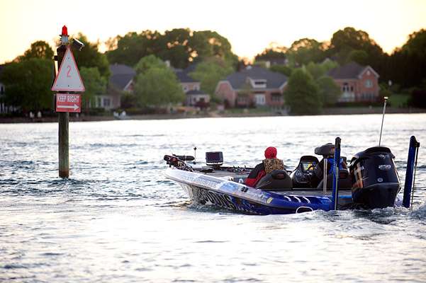 <p>
	Ish Monroe starts in 12th place looking to improve in the standings on the final day of the Bass Pro Shops Bassmaster Southern Open 2 on Lake Norman.</p>
