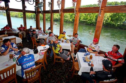 <p>
	A group of anglers relaxes before the meeting was underway.</p>
