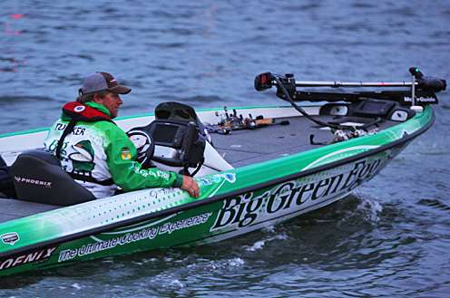 <p>
	J Todd Tucker and the Big Green Egg look to climb up the standings from his spot in 38th on Day One.</p>
