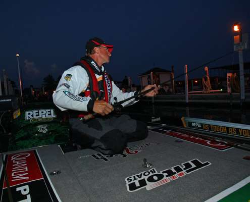 <p>
	Gary Klein was the only Elite Series angler to make the final-12 cut Saturday.</p>
