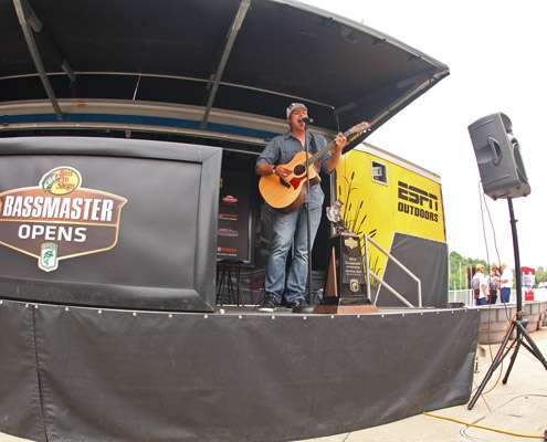 Brian Schram played his original fishing songs for the crowd before the Day Three weigh-in of the Bass Pro Shops Bassmaster Central Open.
