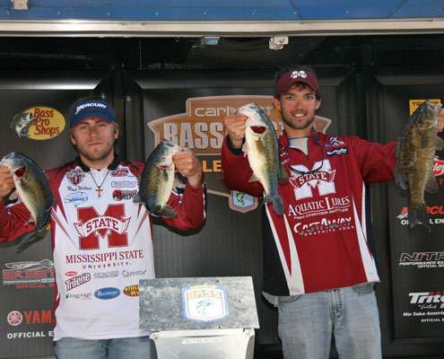 <p>
	Mack Walters and Josh Cameron, Mississippi State, 13-7, 4th place.</p>
