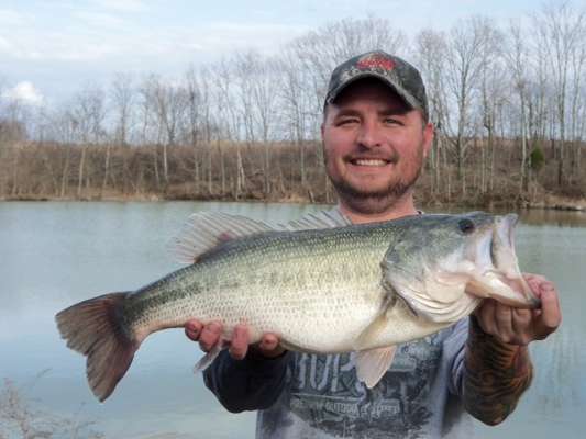 <p>
	While fishing on a private 3-acre lake in Kentucky, Keith Scott caught this 7.2-pound largemouth on a 3/8-ounce Strike King spinnerbait (black). âMy biggest to date!â he said.</p>
