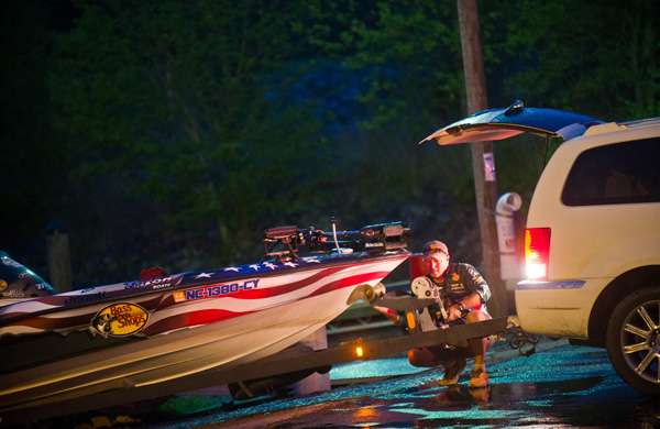 <p>
	Anglers hit the boat ramp at 6:00 a.m. </p>
