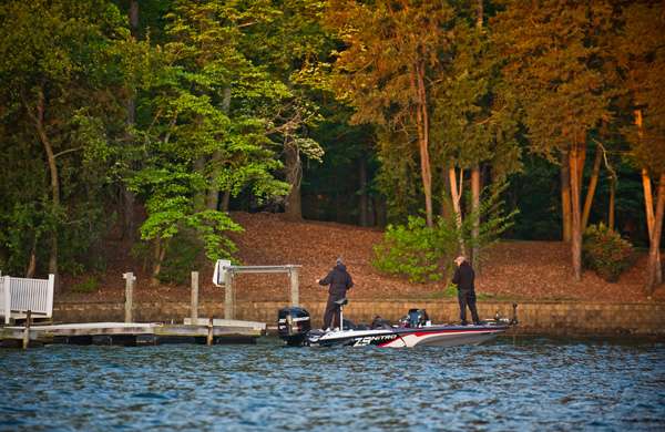 <p>
	Tracy Adams starts Day 3 of the Bass Pro Shops Southern Open #2 on Norman Lake in 1st place with a 9-15 lead. </p>
