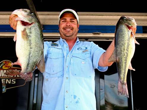 <p>
Benjamin Jackson (1st, 20-5)</p>