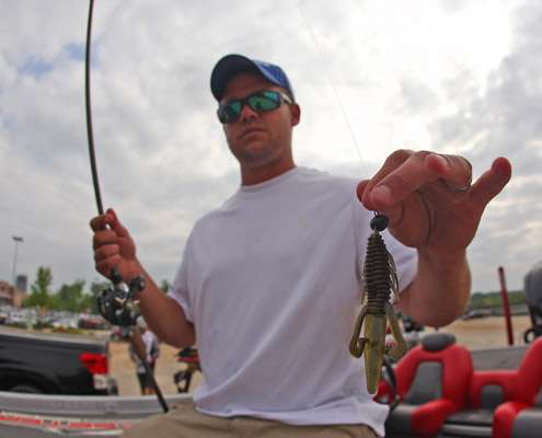 <p>
	On the final day of the event, the wind died off and Potter couldnât buy a crankbait bite. His 12-pound, 9-ounce bag was enough to jump him into fourth after many of the other anglers couldnât buy a bite. The change he made was to use a Sooner Run colored Biffle Bug with a 1/2-ounce Biffle Hardhead. âWithout the wind, I beat myself up until 11:30,â Potter said. âThen I picked up that Biffle Bug and caught seven keepers right back here near the take-off in a pocket. Most of those were smallmouth.â</p>
