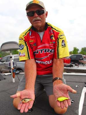 <p>
	Tommy Martin stayed on a square-bill bite all tournament long and moved up to finish in fifth place. He alternated between a Luck "E" Strike copper perch Series 2 square-bill and an Academy Sports + Outdoors H2O square-bill in the bluegill color. âThose bass are feeding on bluegill real heavy right now. These baits will catch bigger fish and you can cover a lot of water with it, too.â</p>
