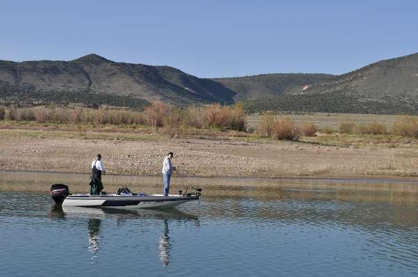 <p>
	Gerald Kimzey of Arizona had three in the boat by 7:30 a.m. His co-angler, Terry Day of Washington, had one.</p>
