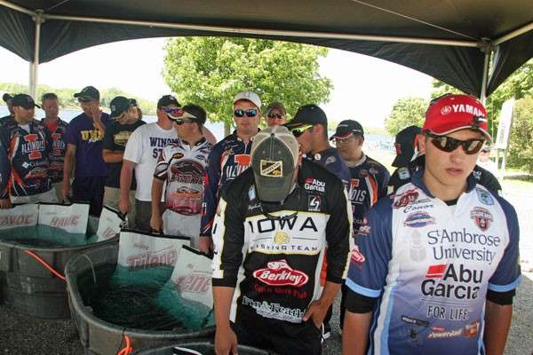 <p>
	 </p>
<p>
	The fishing was good on Day One, with 20 of 28 teams weighing in 5-bass limits. </p>
