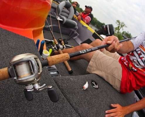 <p> 	Scanlon spooled up the Razr Rods with 12-pound Bass Pro Shops XPS fluorocarbon for all of the crankbaits except the square bill, for which he used 20-pound Berkley Big Game.</p> 