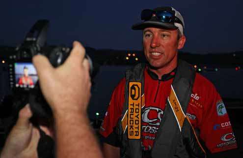 <p>
	Britt Myers leads going into Day Four with 64-10 and does a morning interview.</p>
