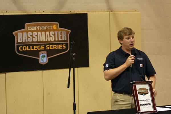 <p>
	Hank Weldon lays out his game plan for the launch and weigh-in at the briefing. </p>

