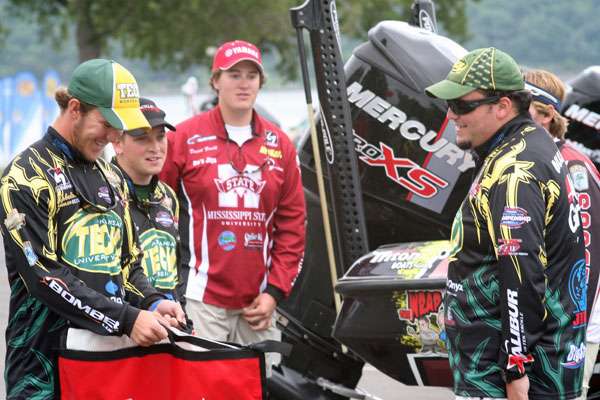 <p>
	A show of pride and school spirit for Arkansas Techâs Jordan Mullenix and Evan Smith. They would land in third place with the 5-10 big bass of the day. </p>
