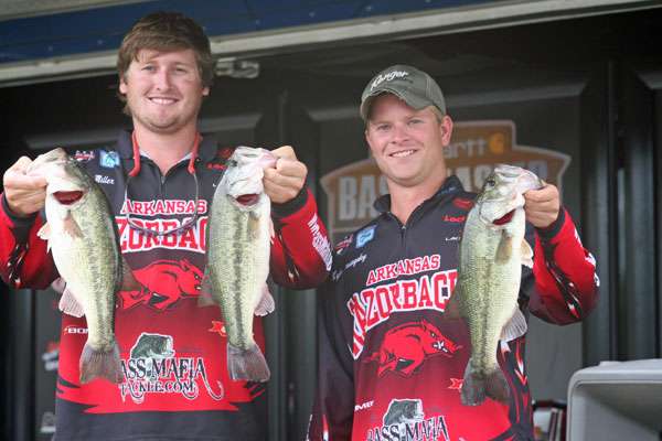 <p>
	Mook Miller and Kyle Billingsley pose with their winning catch. </p>
