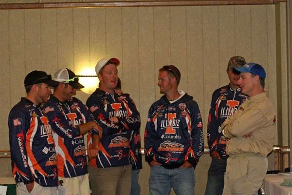 <p>
	Bassmaster Elite Series pro Mark Menendez was in La Crosse to practice for an upcoming tournament. He came to the briefing to lend support to the <span dir=