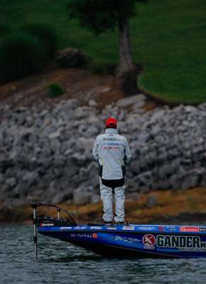 <p>
	Dean Rojas began Day Three in fourth place, and worked a point off the main river before an impending storm hit.</p>
