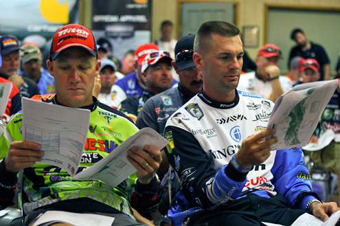 <p>
	Brent Chapman and Randy Howell sat together during the anglers briefing.</p>
