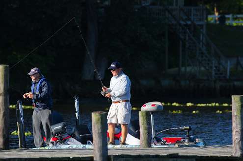 <p>
	Charlie Evans and Co Angler Mark Moretz are working the docks early on Day 2</p>
