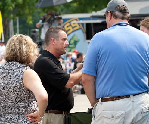<p>
	Green Bay's Mayor Jim Schmitt is at the Day One weigh-in.</p>
