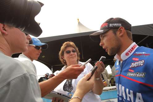 <p>
	Brandon Palaniuk answers questions about the conditions on Day One. </p>
