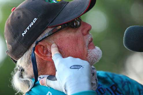 <p>
	Rick Clunn is deep in thought the morning of Day Four.</p>
