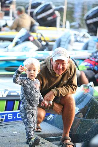 <p>
	 </p>
<p>
	Steve Kennedy won the tie breaker against Kevin VanDam for the 12th spot and smiles with his son.</p>
