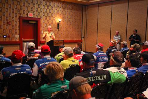 <p>
	Jerry McKinnis spoke to the Elite Series anglers during the anglers briefing.</p>
