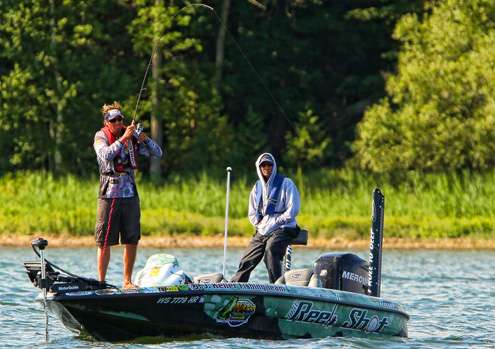 <p>
	Wisconsin pro Travis Manson hooks up with his second fish of the day.</p>
