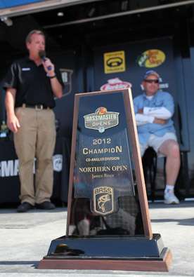 Jackson sits in the hot seat behind the co-angler division champion's trophy.
