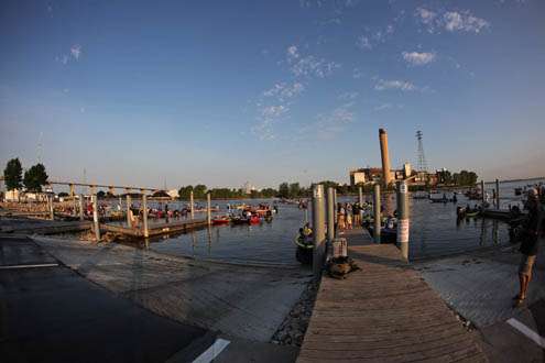 <p>
	The ramp is left empty after all of the Elite boats have launched on this calm Wisconsin morning.</p>
