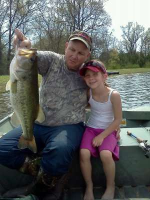 <p>
	âA great father and daughter outing,â said Scooter Kinard. âNow sheâs hooked on fishing, too!â</p>
