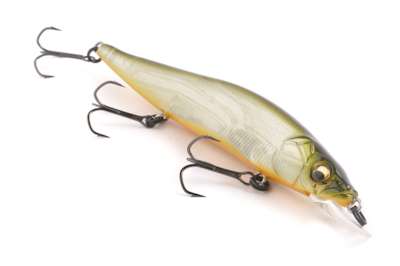 <p>
Megabass has improved the venerable 110 jerkbait by adding a lip that folds flat on the cast but pulls down to its normal position upon retrieve. </span></p>
