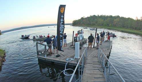 <p>
	The last flight of the anglers leave the check-out dock Thursday.</p>
