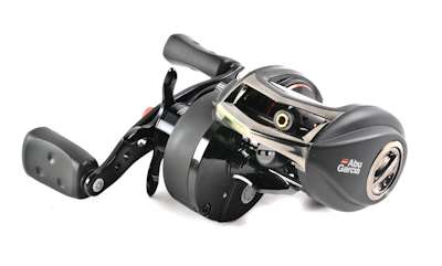 <p>
	<strong>Abu Garcia Revo SX</strong></p>
<p>
	Advanced performance defines this 9 + 1 bearing Revo. It's available in left- or right-hand retrieve and in 6.4:1 or 7.1:1 gear ratios.</p>
