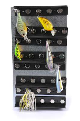 <p>
	The Gear Grabbar from Magnetic Marine Products LLC is the newest  idea in fishing lure holders. This tool rack uses powerful magnets to hold gear securely in place. It's simple design lets you change lures quickly and conveniently. </p>
